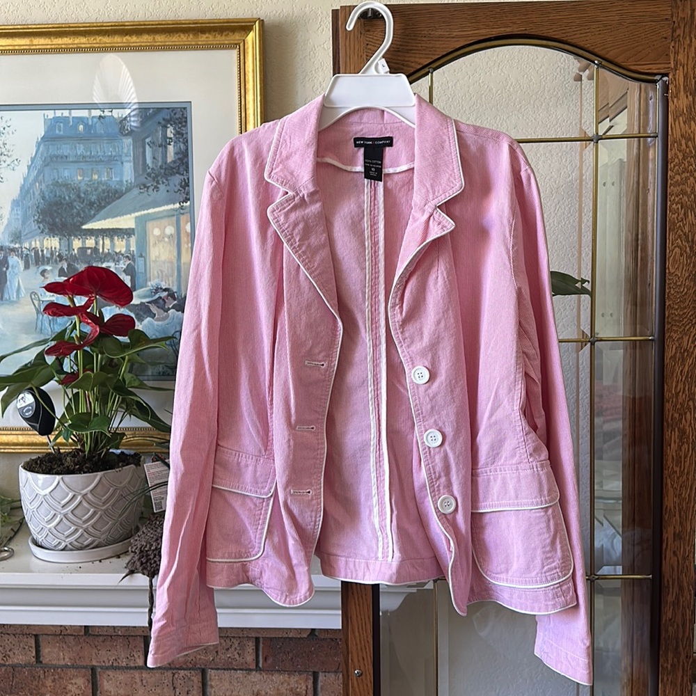 New York Company red and white stripped blazer